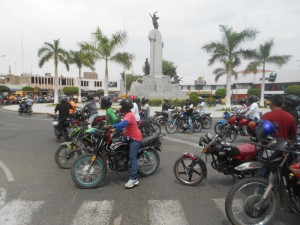 motos ovalo