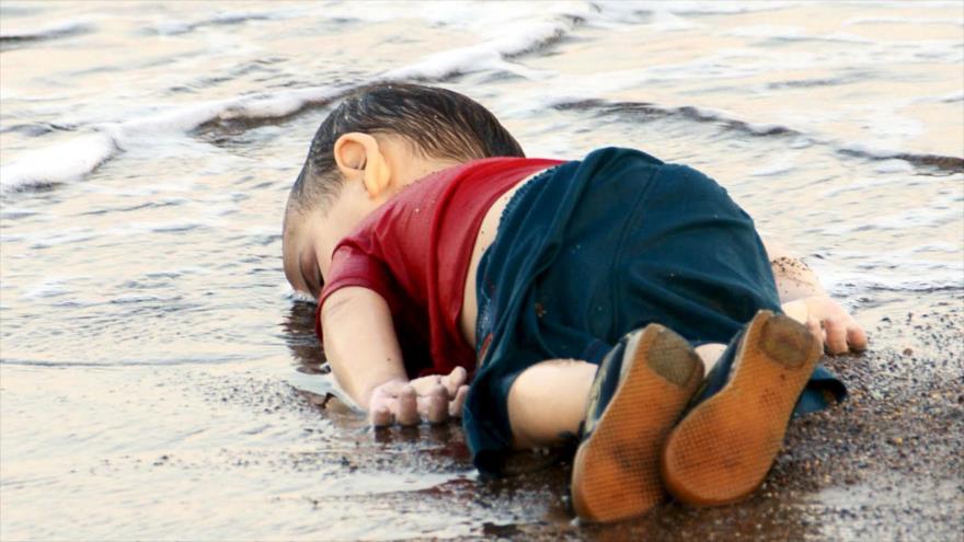 niño sirio ahogado foto