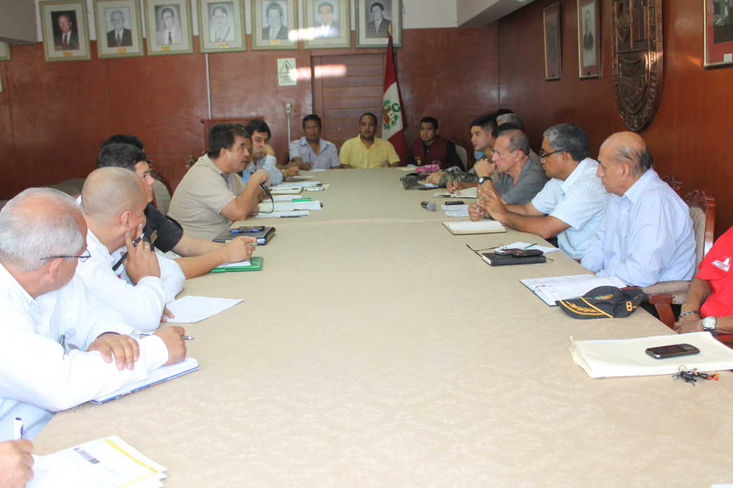 reunión defensa civil ok