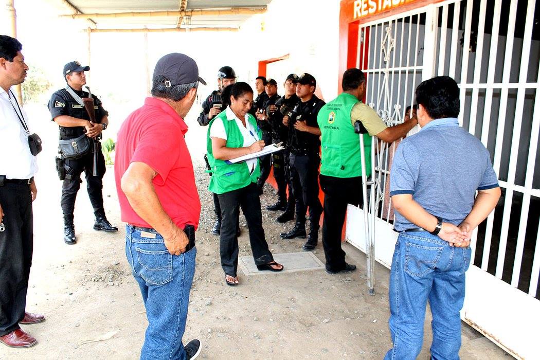 clausuran bares Las Lomas