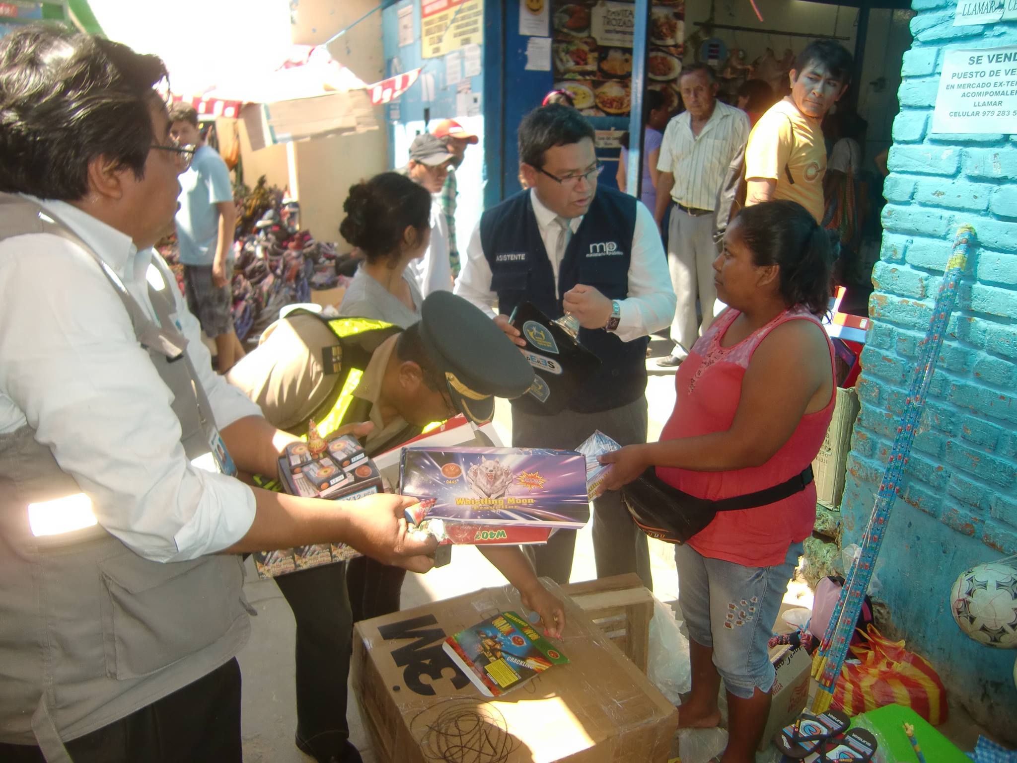 pirotecnicos decomiso piura