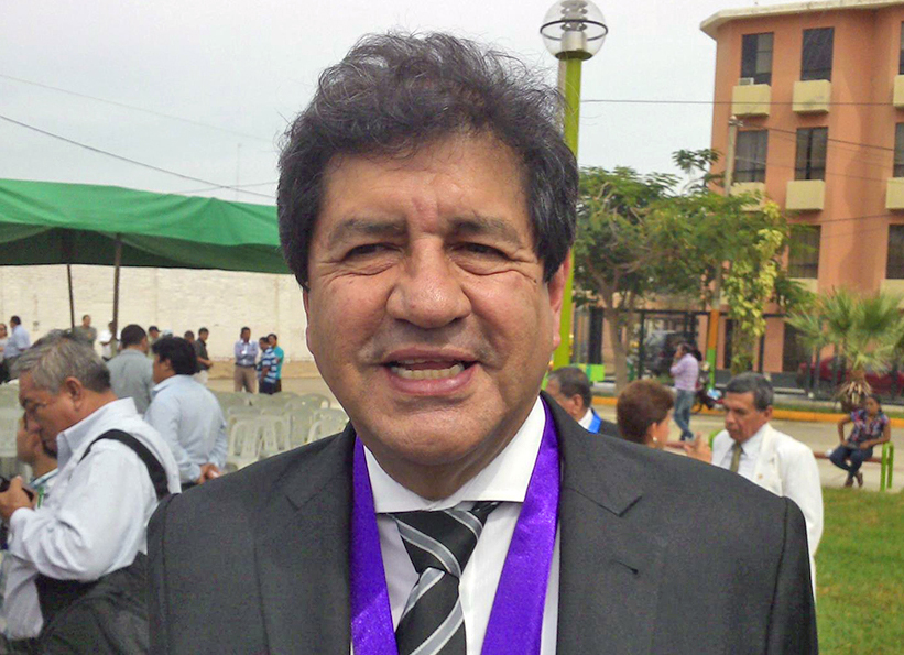 Decano nacional médicos