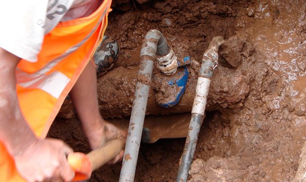 conexion-clandestina-agua-noticia-741308