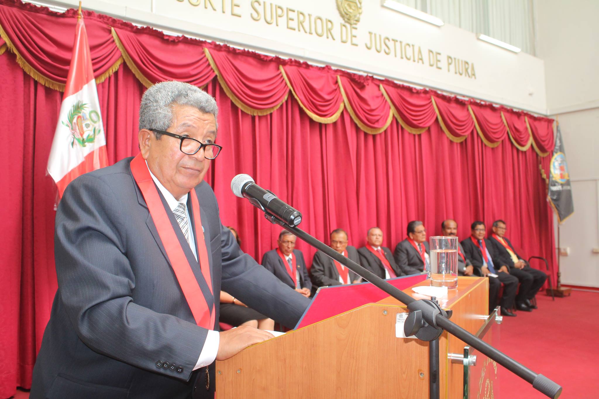 15877841_10208731476179382_1128525315_o