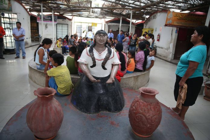 26240394_1326335360806539_6961998864663289319_o