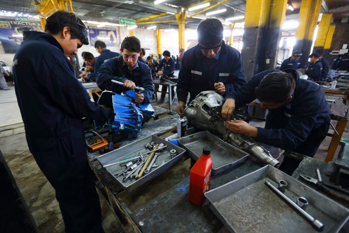 jovenes-tecnicos-peru