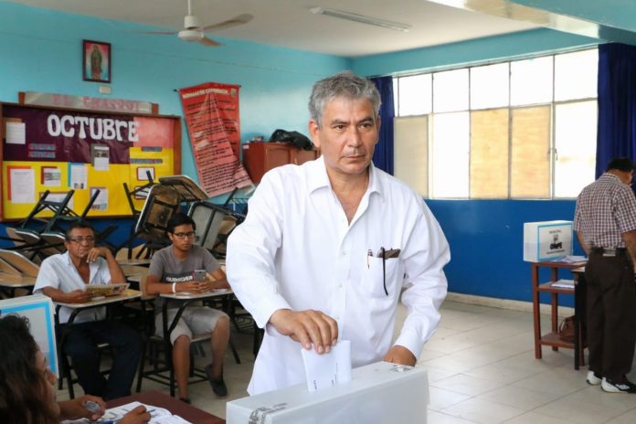 reynaldo-hilbck-votacion