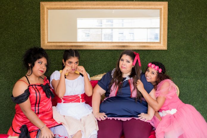 obra muñecas de porcelana