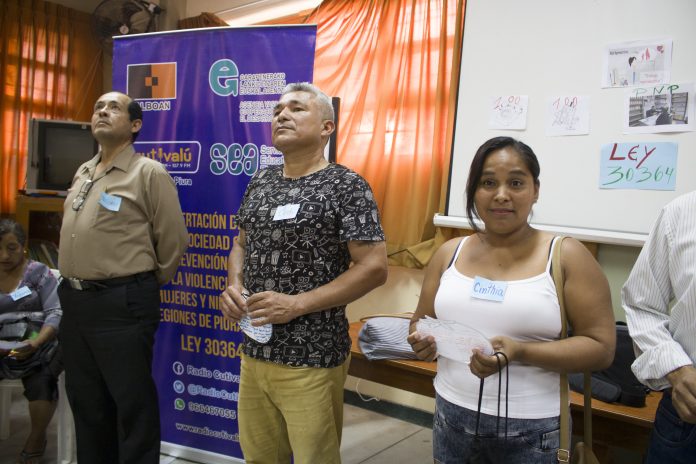 Padres y madres de familia. Padres y madres de familia.