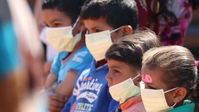 niños - covid - piura