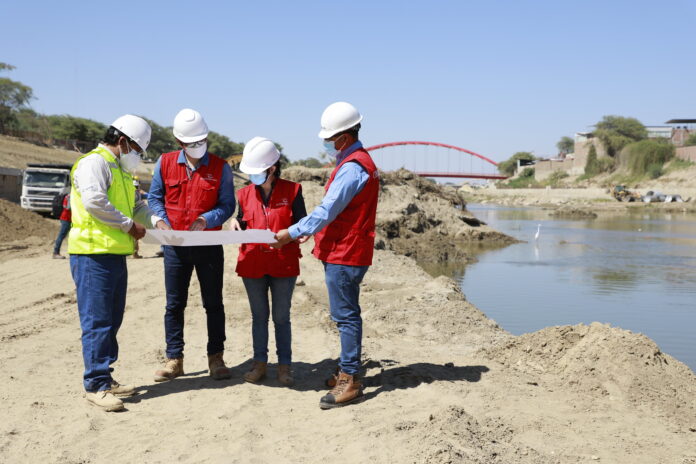 Auditores-realizaron-auditoría-a-la-obra-del-río-Piura-tramo-II-3