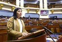 Pleno del Congreso censura a ministra de Trabajo, Betssy Chávez