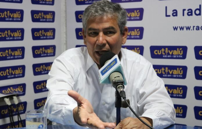 gobernador-reynaldo-hilbck-cutivalu-piura1