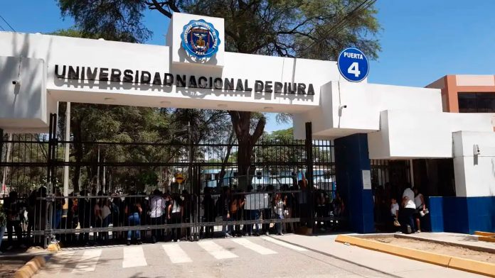Universidad Nacional de Piura