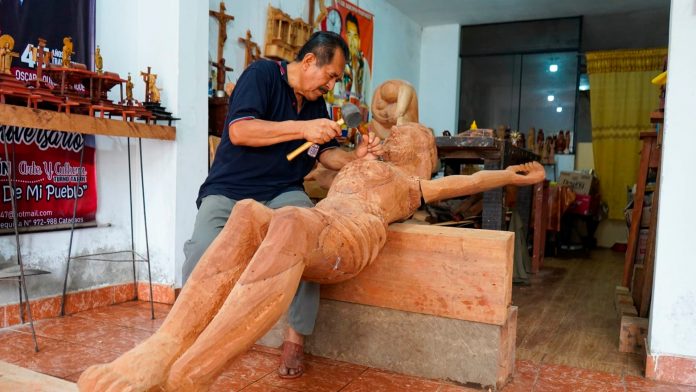 Oscar Aquino - escultor