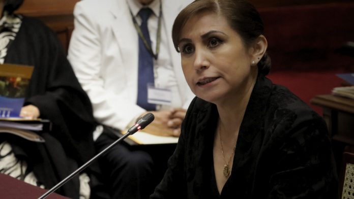 Fiscal de la Nación no acudió a citación del Congreso y pide reprogramación