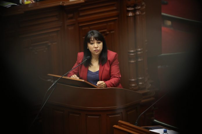 El Congreso se ha burlado de la población, afirma Mirtha Vásquez