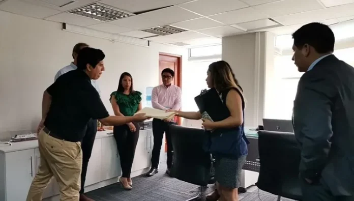 Contraloría detecta irregularidades en contratos del MIDIS: amigo de los Boluarte cobró S/35 mil Contraloría detecta irregularidades en contratos del MIDIS: amigo de los Boluarte cobró S/35 mil