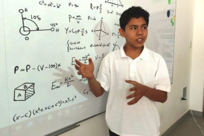 Estudiante piurano brilla en Olimpiada Nacional Escolar de Matemáticas 2023