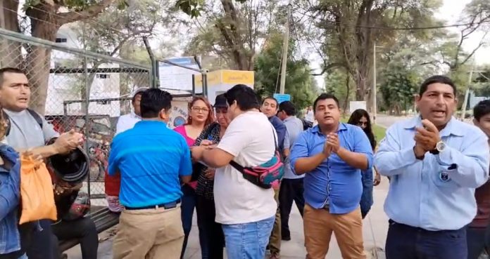 Trabajadores UNP exigen el pago de sus salarios y reposición laboral Trabajadores UNP exigen el pago de sus salarios y reposición laboral