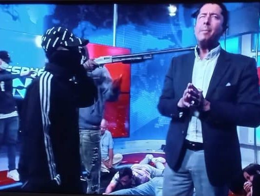 Ecuador: sujetos armados irrumpieron en canal de TV y secuestran a trabajadores