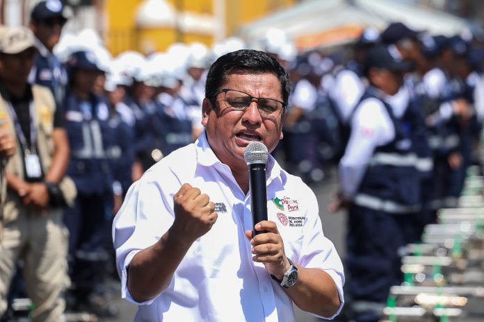 Ministro de Salud critica a sus antecesores: "Nunca hubo un plan contra el dengue"