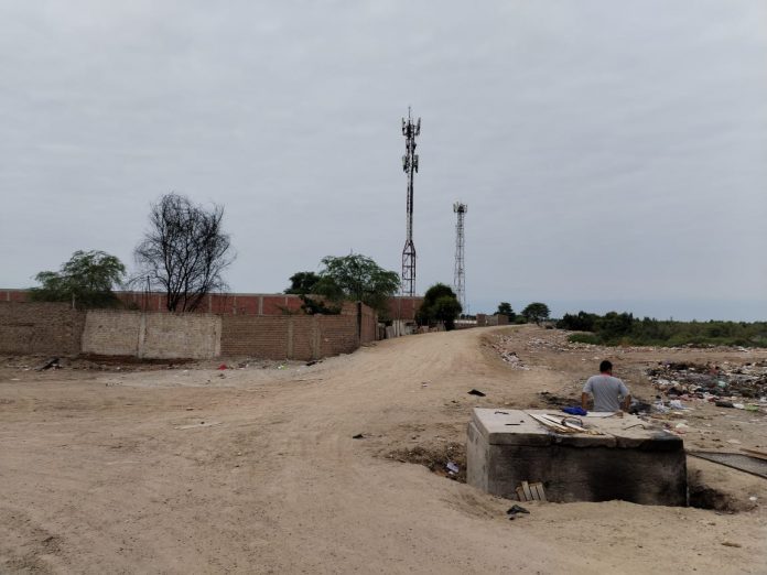 Defensas ribereñas dejan "atrapadas" a más de 35 familias de la Av. Tacna de Castilla