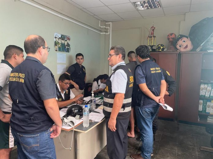 Intervienen a policías acusados de pedir coima de S 500 en La Unión Intervienen a policías acusados de pedir coima de S 500 en La Unión