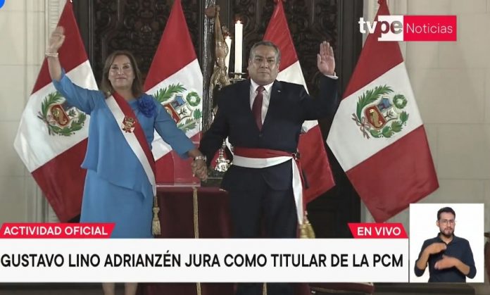Gustavo Adrianzén Olaya, de representante ante la OEA a la PCM