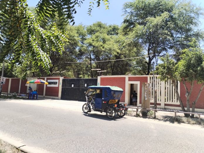 Más de cien docentes del IDEPUNP reclaman pagos que superan los S/120 mil Más de cien docentes del IDEPUNP reclaman pagos que superan los S/120 mil