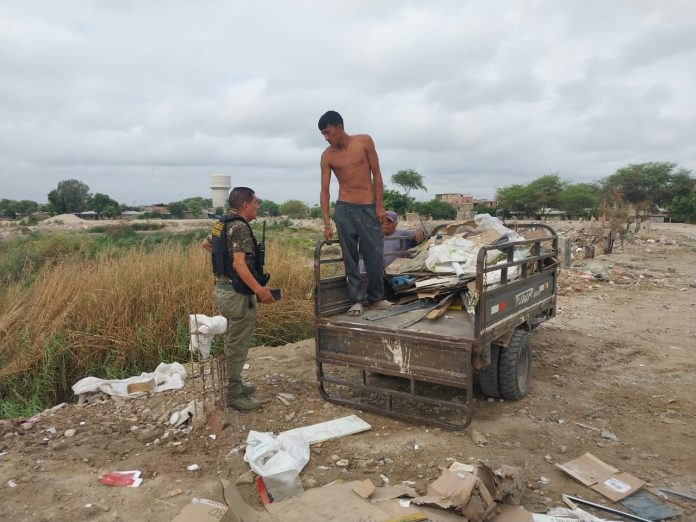 Multa por arrojar basura en áreas públicas supera los S/ 2500, advierte la Municipalidad de Piura