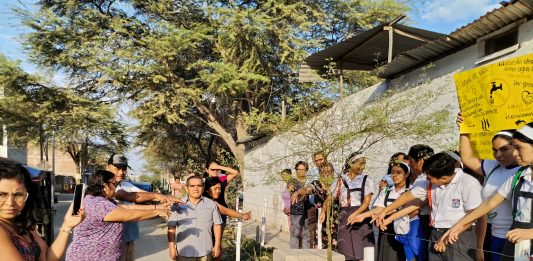 Piura: denuncian contaminación ambiental por drenaje pluvial en A. H. José Joaquín Inclán