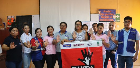 participación de 8 profesionales de institución sobre la importancia de habilidades blandas frente a la trata.