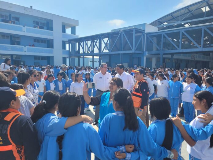 Más de 905 muertos y 351 mil damnificados dejó el sismo multipeligro de 8.5 en Piura