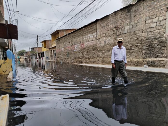 Vecinos piden reactivación de obra de pistas en A.H. 28 de Julio