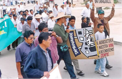 El 27 y 28 de febrero del 2001 se realizó un paro con el objetivo de sensibilizar a la población sobre la necesidad de defender el valle de San Lorenzo, el agua y agricultura.