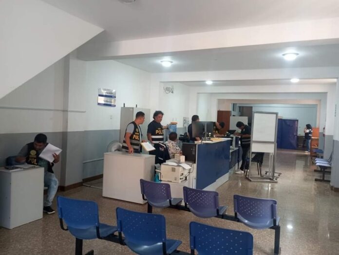 Dictan prisión preventiva a dos registradores del RENIEC por el caso “Los charlis de Morropón” Dictan prisión preventiva a dos registradores del RENIEC por el caso “Los charlis de Morropón”