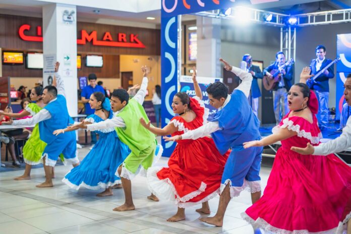 Shows y premios en Open Piura por Fiestas Patrias