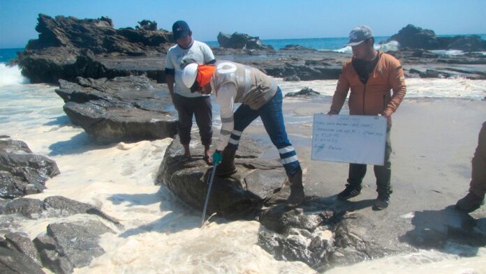 OEFA supervisa derrame de hidrocarburos en el distrito de El Alto