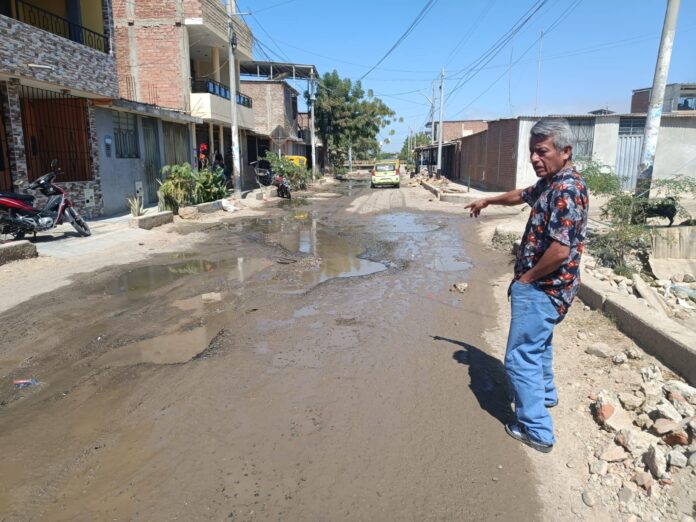 Piura: más de 80 familias viven un calvario por colapso de desagües