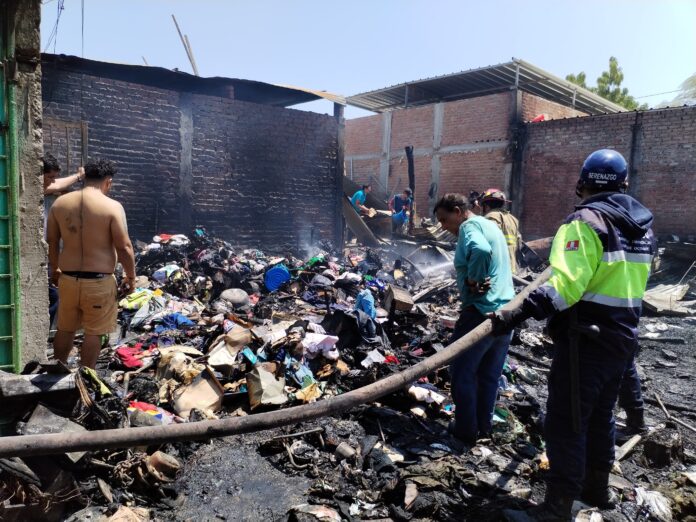 incendio en vdo ¡Tragedia! Incendio en Los Polvorines deja a cuatro familias sin hogar: damnificados piden ayuda