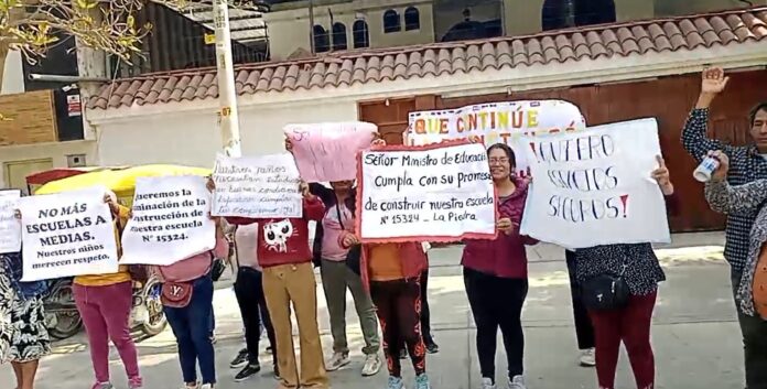 WhatsApp Image 2024-09-10 at 10.09.17 AM Piden culminar reconstrucción de I.E. 15324 de Catacaos: "Ministro Morgan Quero, cumpla su promesa"
