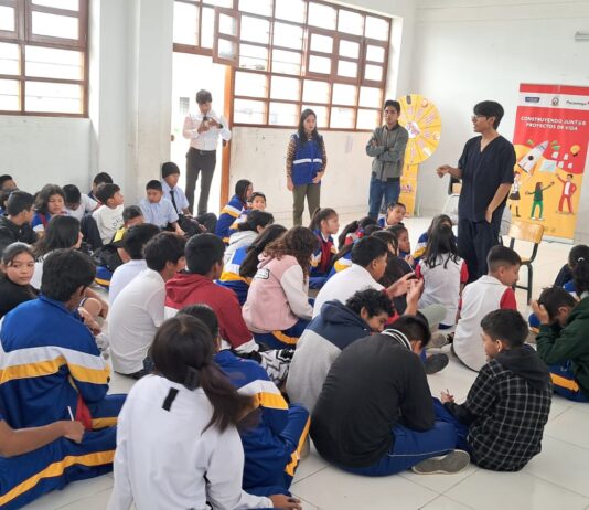Estudiantes reflexionan sobre sus decisiones cotidianas en jornada psicoeducativa