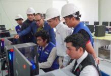 Estudiantes de UCV Piura renuevan la red del laboratorio de cómputo del Colegio San Miguel
