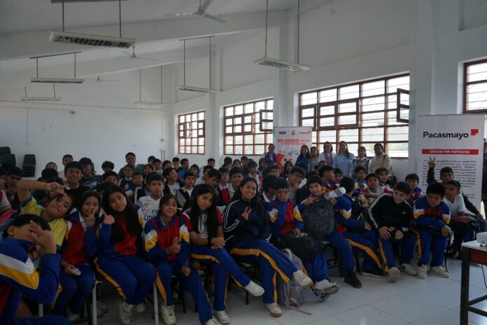 Estudiantes participan de nueva sesión del "cutting" en la I.E. 20138 Estudiantes participan de nueva sesión del "cutting" en la I.E. 20138