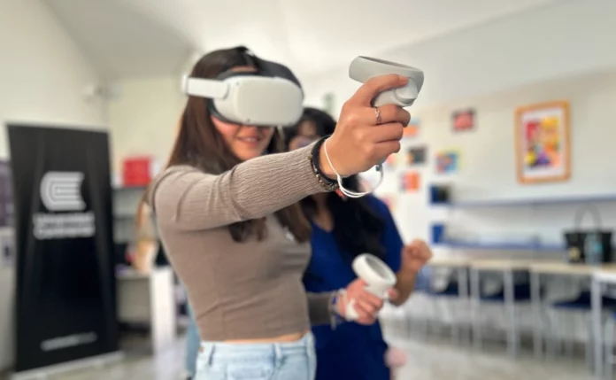 Investigadores peruanos crean software de realidad virtual para tratar el miedo a las arañas