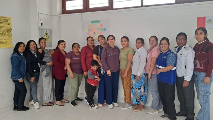 Trabajo con padres y docentes de la I.E. 20138