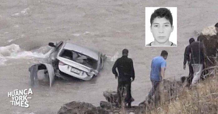 Vehículo con policías cae al río Mantaro en La Oroya: hay un desaparecido