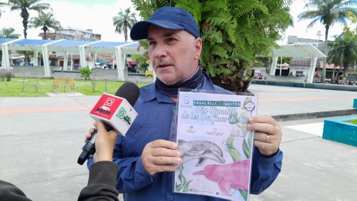 Marcha en Iquitos busca proteger a los delfines de río