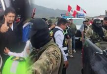 PNP interviene en Chimbote al alcalde Aldo Carlos Mariños y a 16 ronderos durante caminata hacia Lima